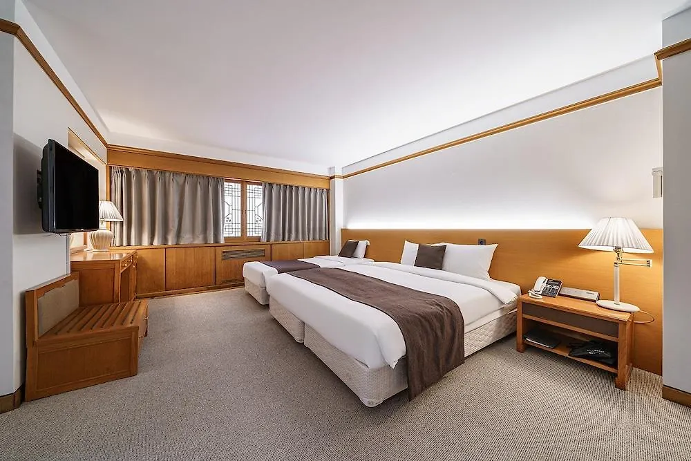 Commodore Hotel Busan