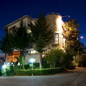 *** Hotel Baron Albanië
