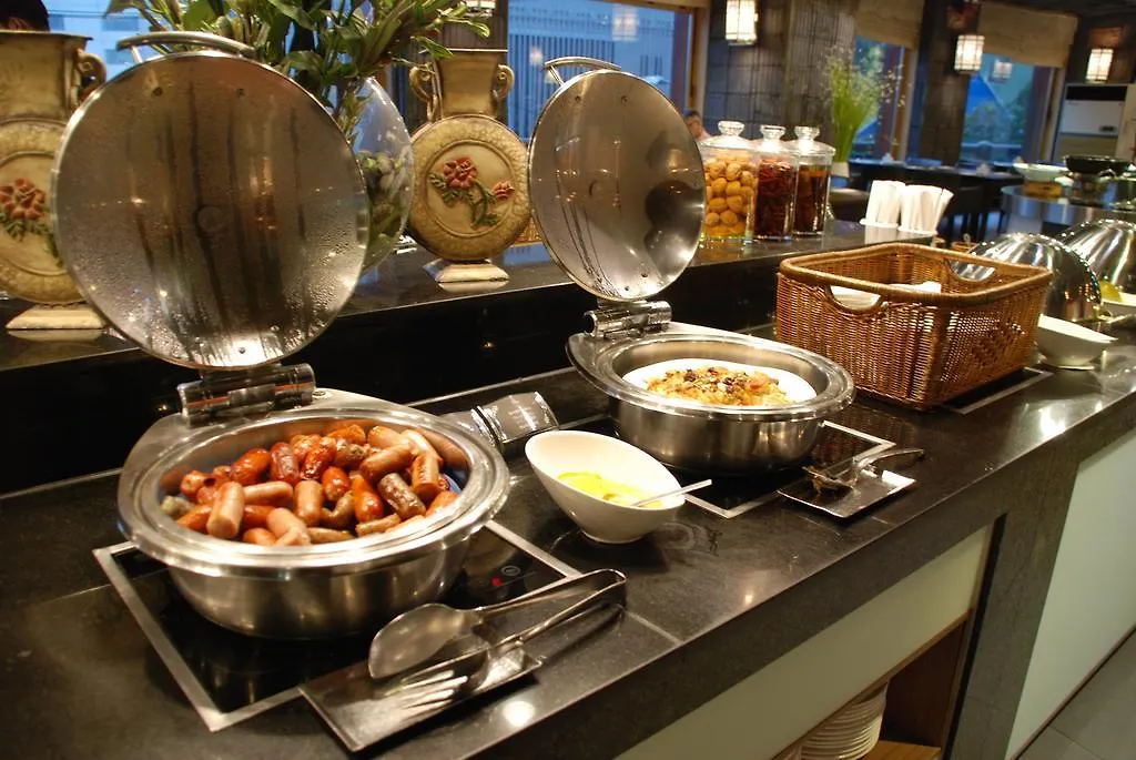 Commodore Hotel Busan 4*,  South Korea