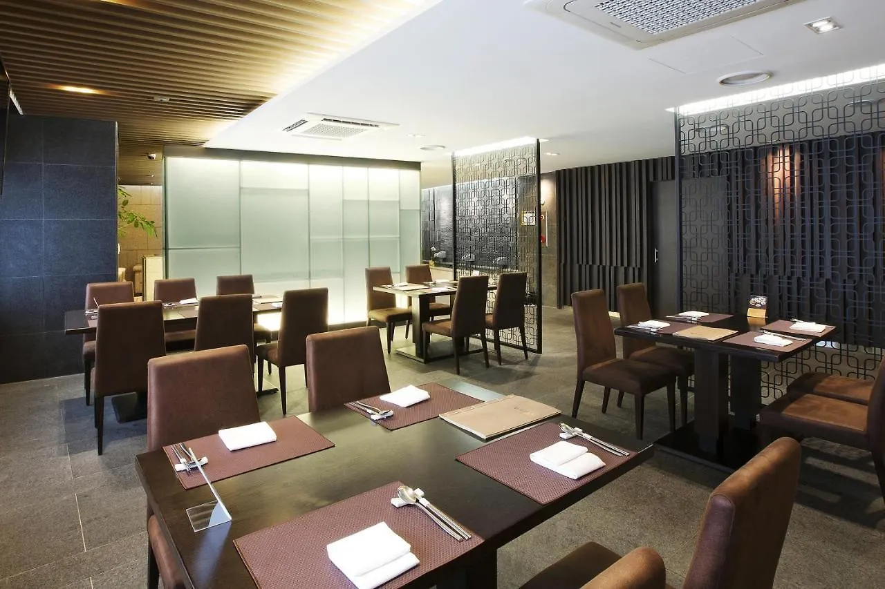 Commodore Hotel Busan