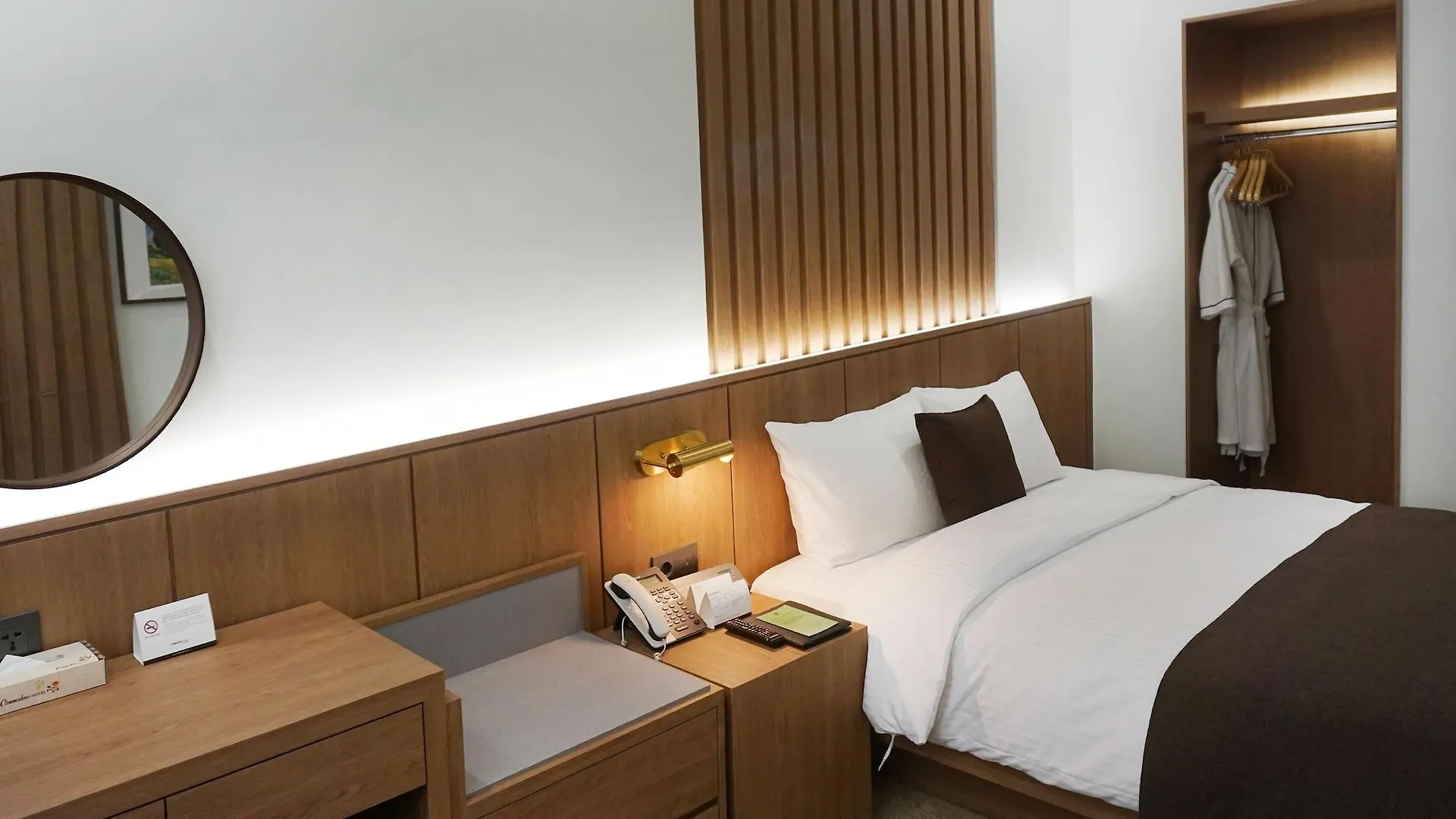 Commodore Hotel Busan
