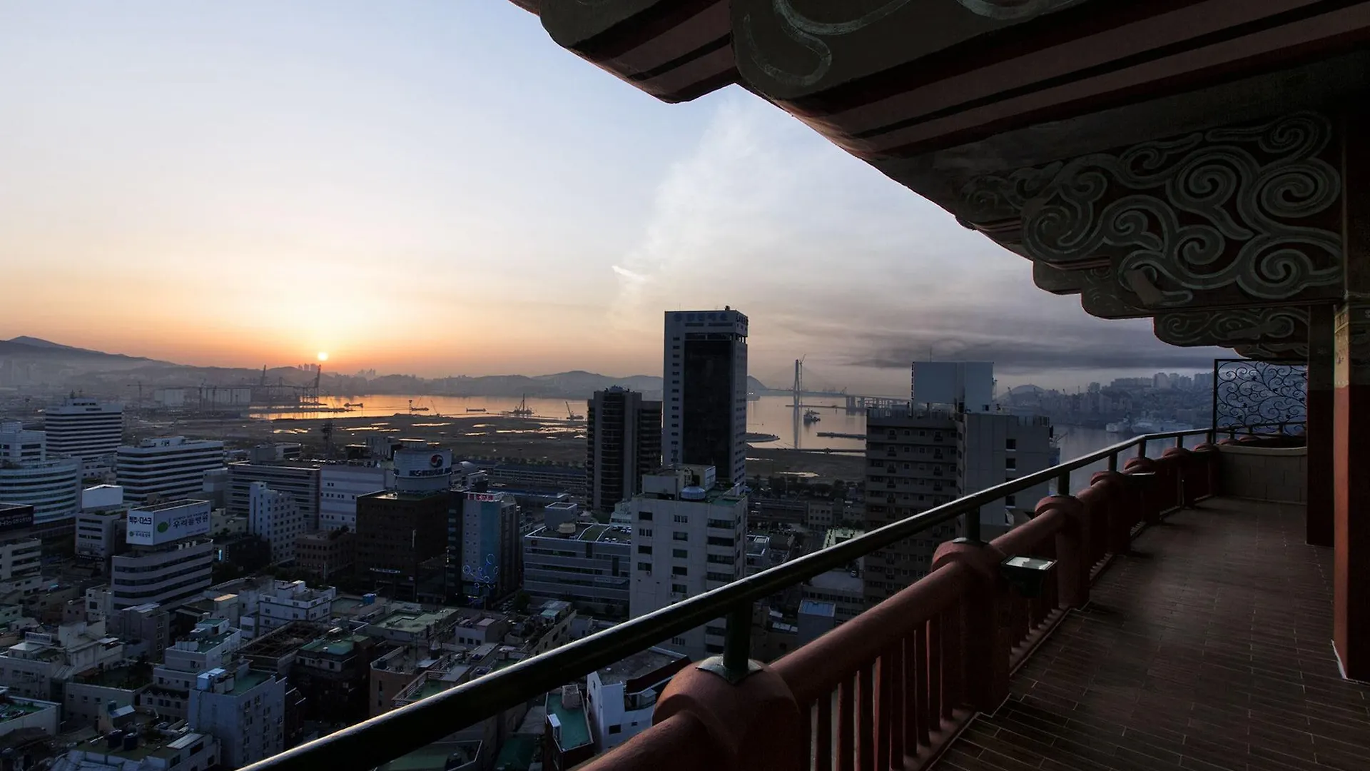 Commodore Hotel Busan Corea del Sud
